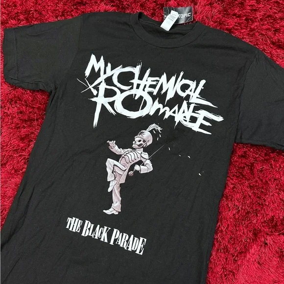 My Chemical Romance Band Merch Short Sleeve Shirt Small Black Parade New w/ Tags - Picture 2 of 6